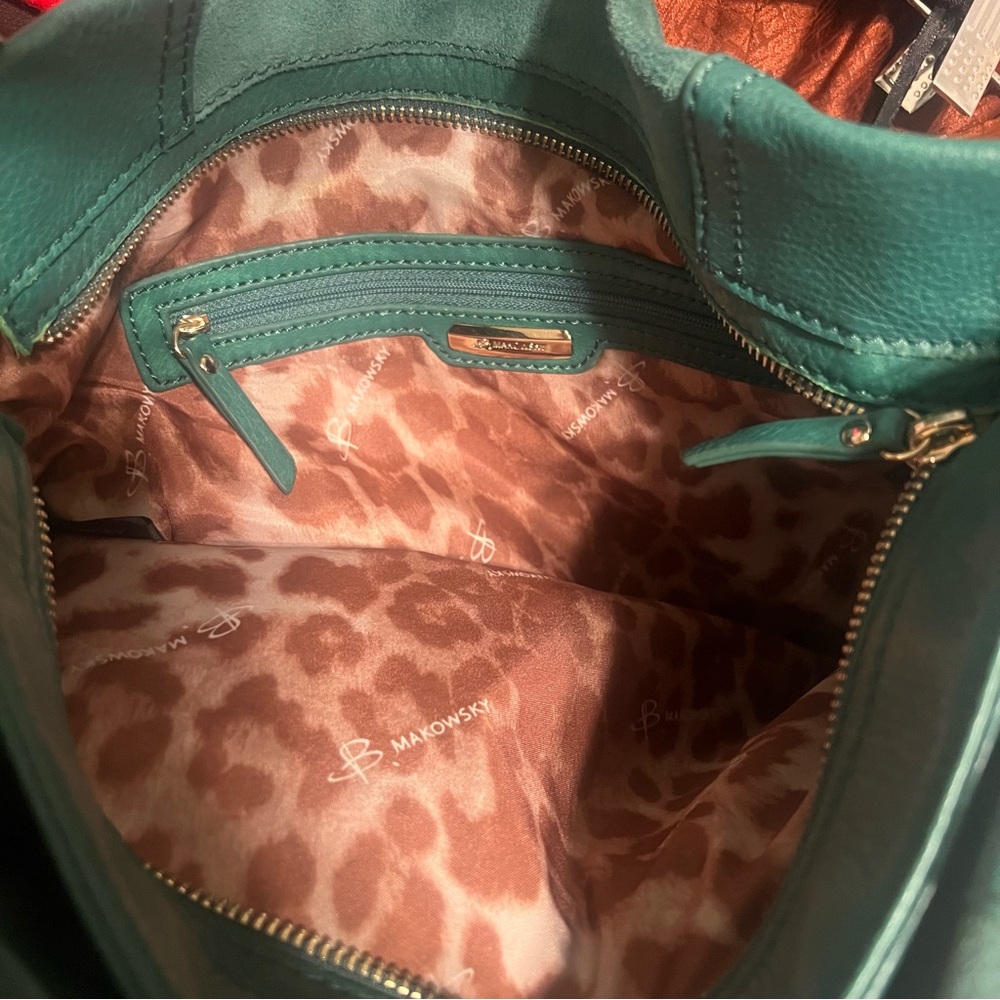 B. Makowsky Green Leather Hobo Bag with Gold Details - Picture 6 of 11